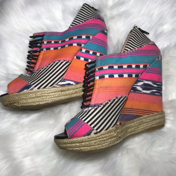 Chinese Laundry Shoes - CHINESE LAUNDRY Retro Wedges